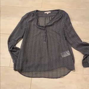 Banana Republic black and white blouse